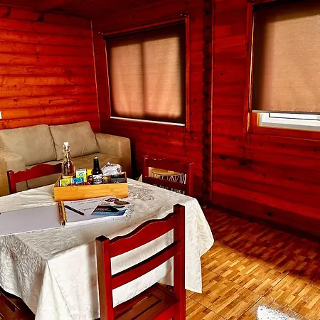 Emigrante Aparthotel