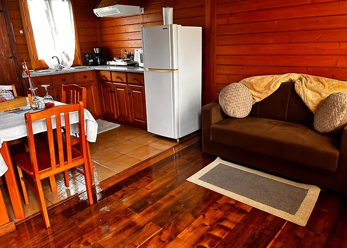 Ξενοδοχείο με διαμερίσματα Emigrante